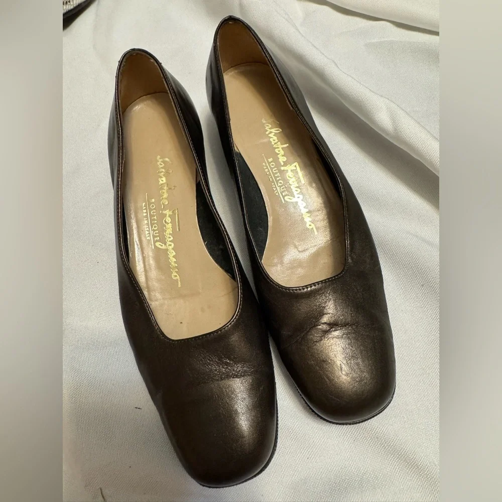 Salvatore Ferragamo Brown Leather Low Heel‎ Pumps Size 4 B Made in Italy